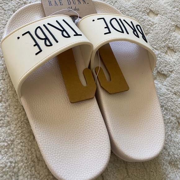 Rae Dunn BRIDE TRIBE Ivory Slides Women’s Sz 7 NWT - Picture 4 of 8